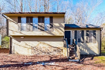 7045 Birling Dr Atlanta, GA 30349